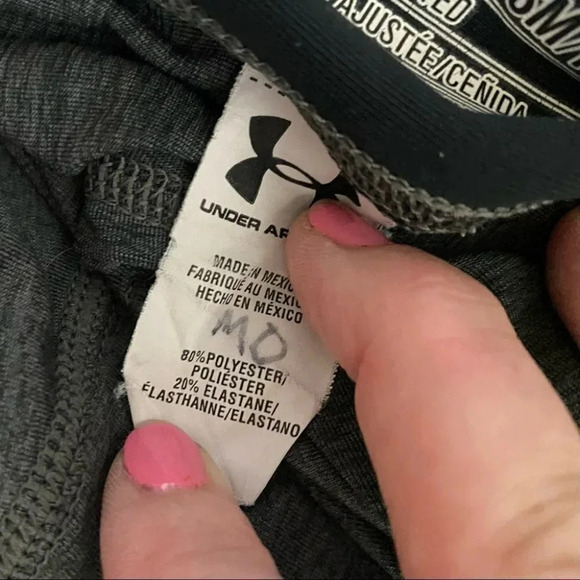 Under Amour S Fitted gray & black capris gym workout walking - Picture 5 of 5